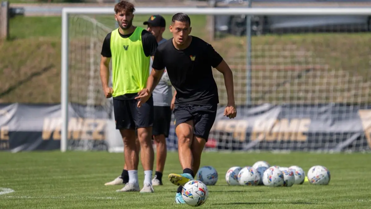 Jay Idzes Merapat ke Torino, Kontrak Panjang Sampai 2029 Siap Diteken