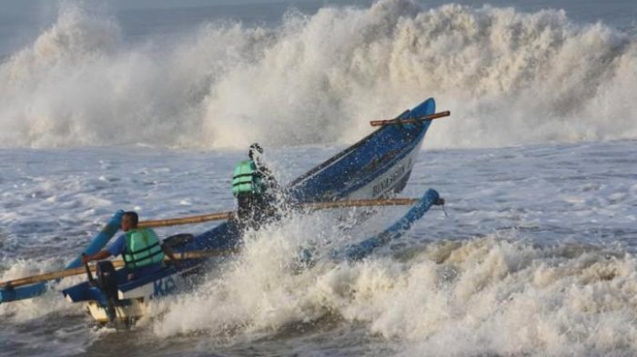Update Peringatan Dini Cuaca di Kepulauan Nias: Waspada Potensi Hujan dan Angin Kencang