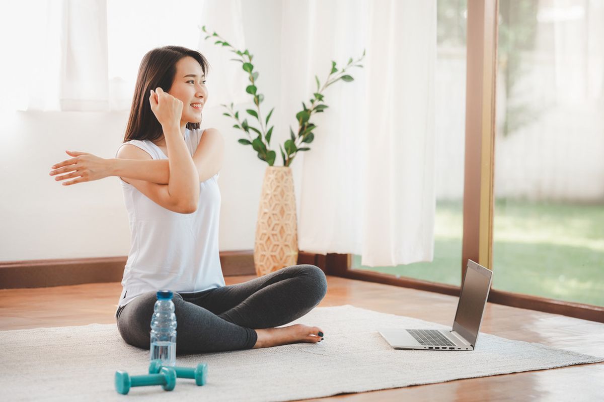 Tren Healthy Lifestyle 2025 di Indonesia: Antara Self-Care, Pola Makan Sehat, dan Olahraga Digital