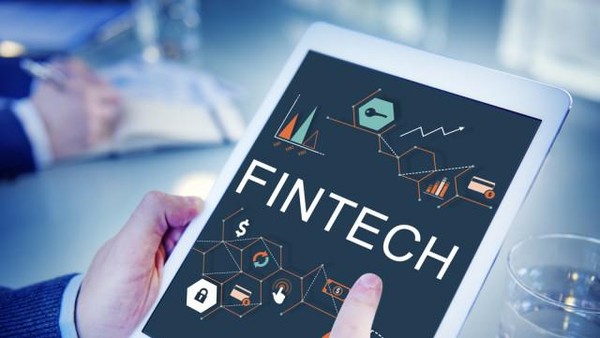Fintech Indonesia 2025: Inovasi Ekonomi Digital, Regulasi, dan Masa Depan Keuangan Nasional