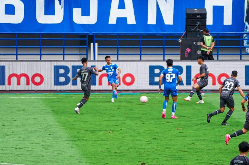 Liga 1 Indonesia 2025: Persaingan Sengit Klub, Transformasi Sepak Bola Nasional, dan Euforia Suporter