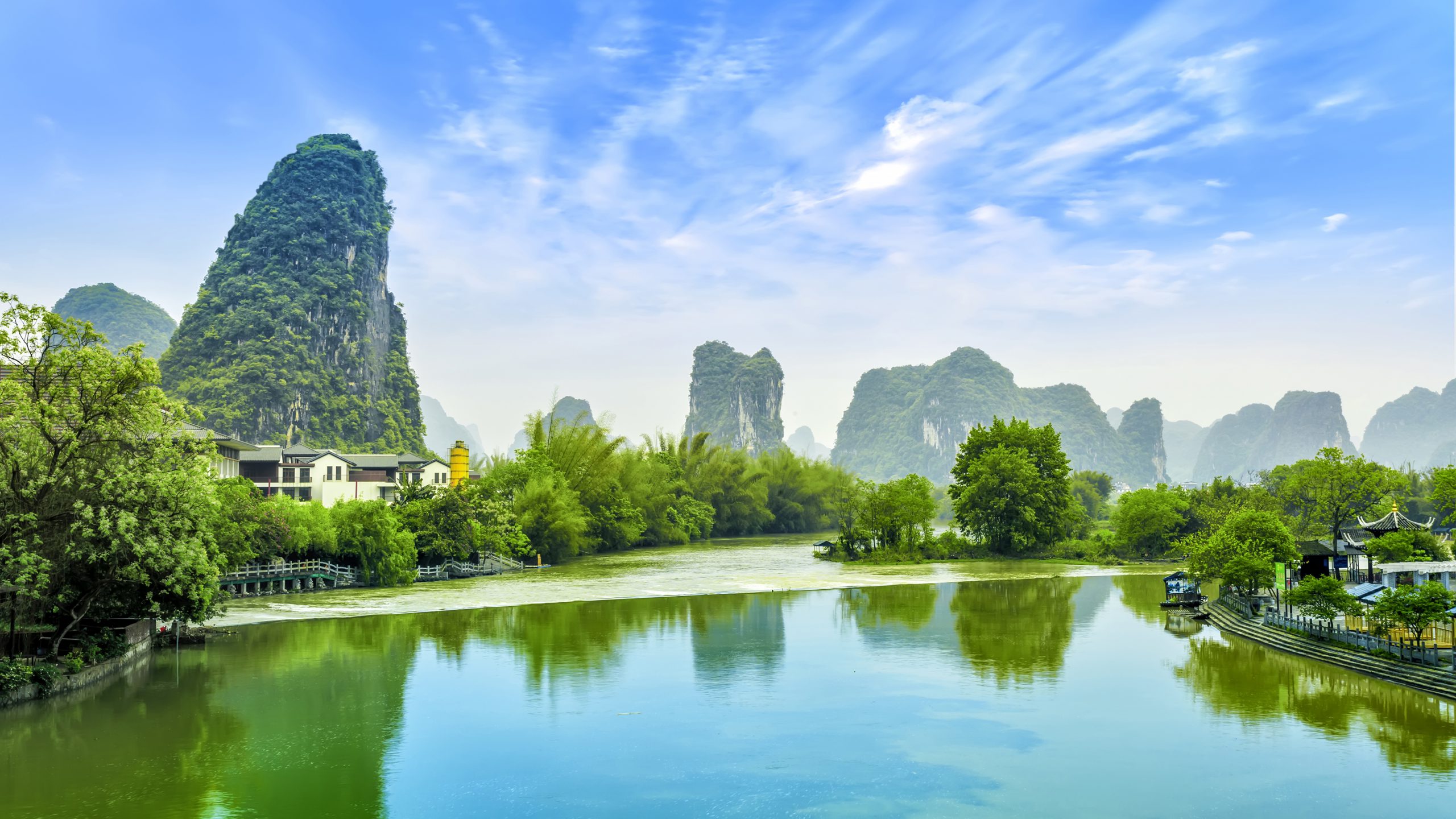 Wisata Nusantara 2025: Ekowisata, Digitalisasi Perjalanan, dan Tantangan Keberlanjutan