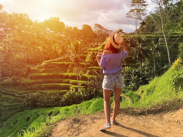 Traveling Nusantara 2025: Digital Tourism, Ekowisata Hijau, dan Pemberdayaan Lokal